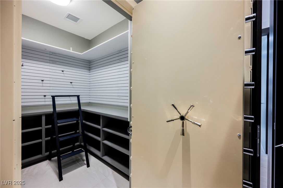 7815 West La Madre Way