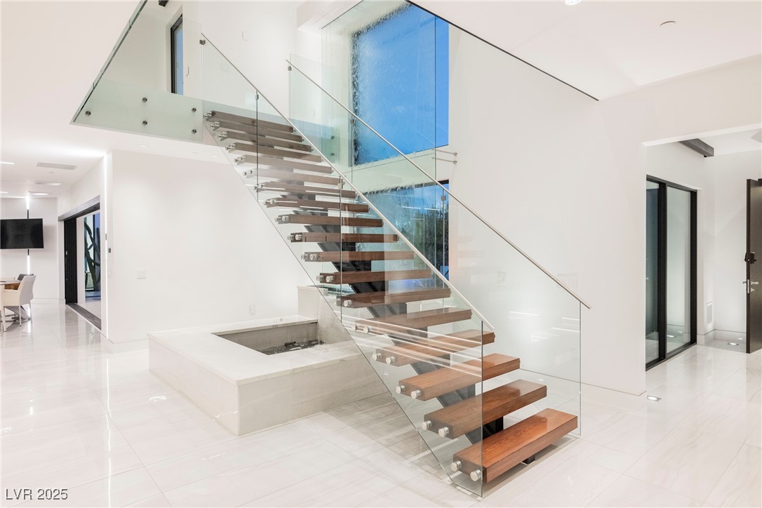 7815 West La Madre Way