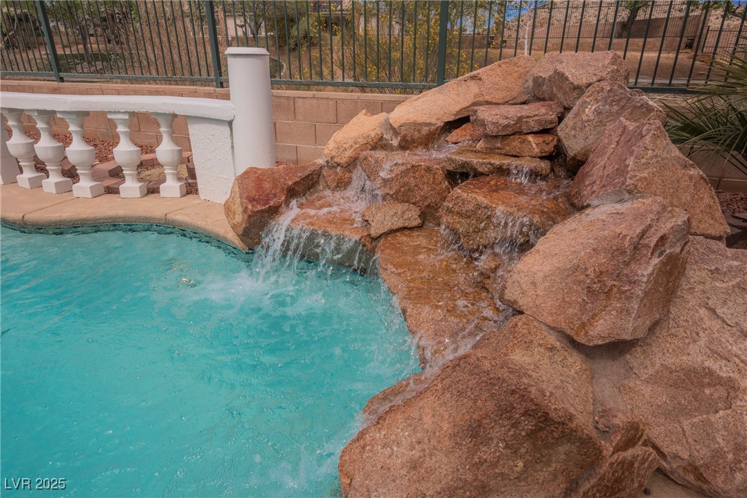 4384 Grey Spencer Drive