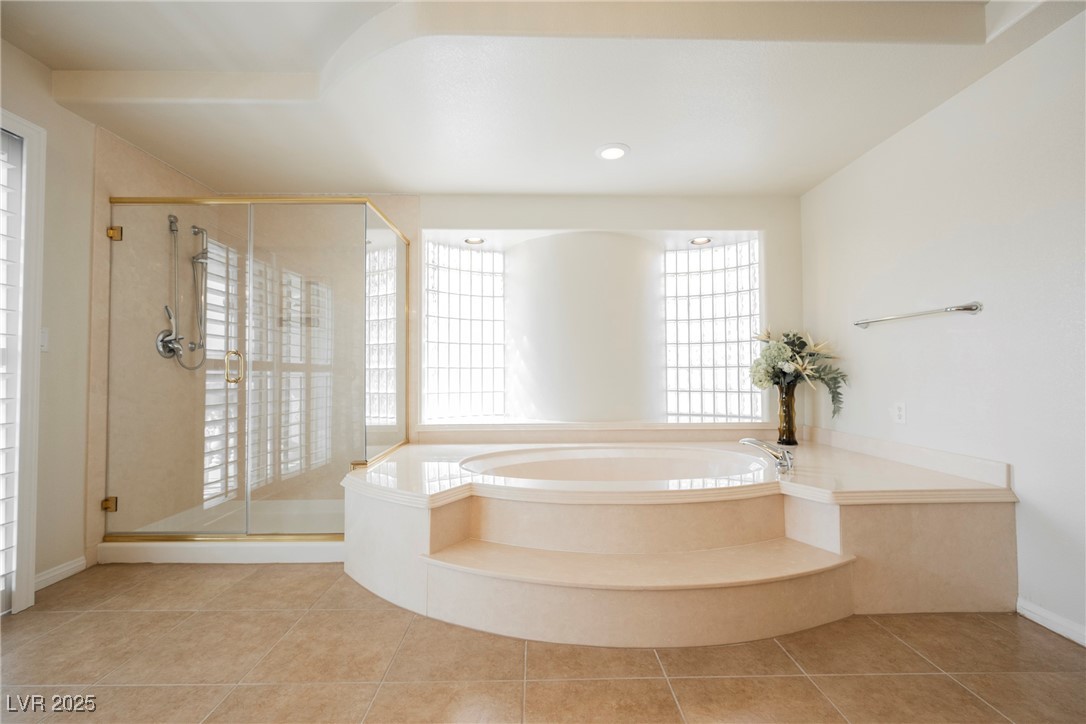 4384 Grey Spencer Drive