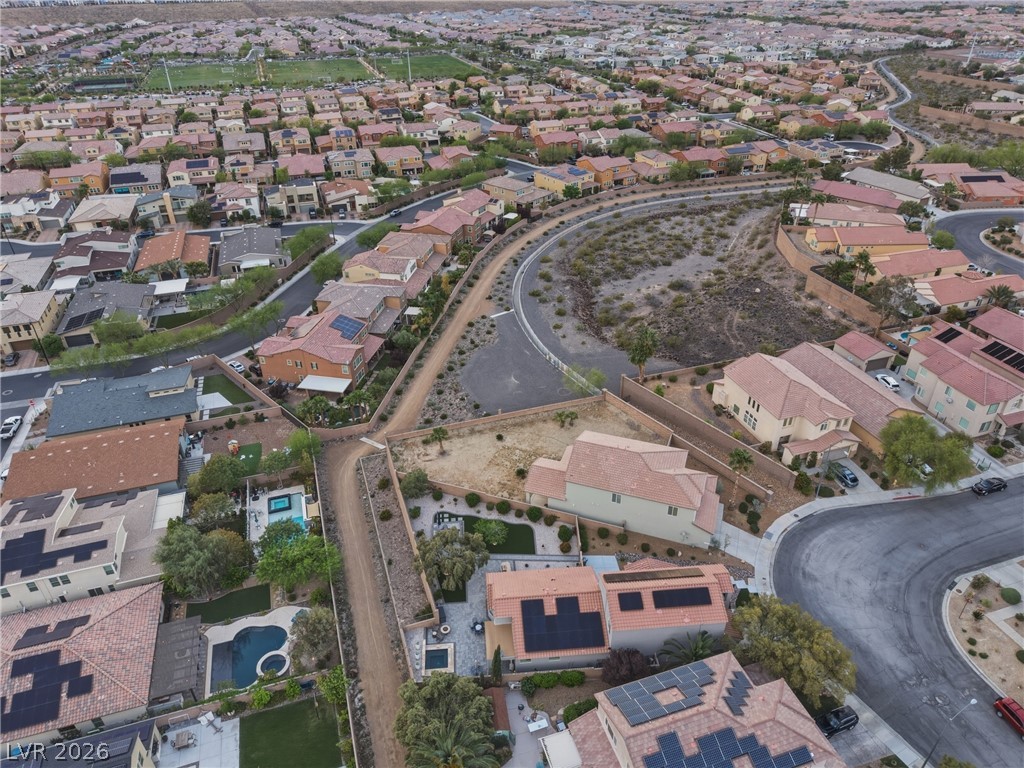 2943 Ainslie Lake Avenue