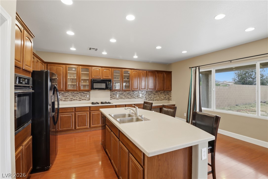 2943 Ainslie Lake Avenue