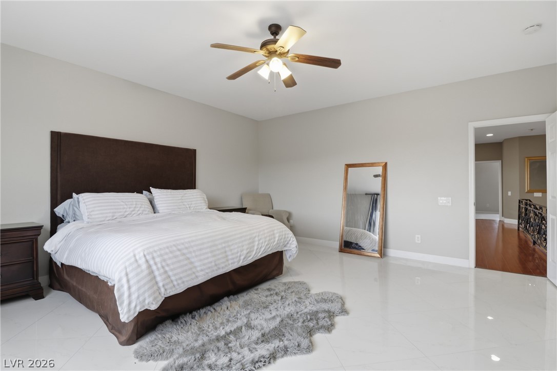 2943 Ainslie Lake Avenue