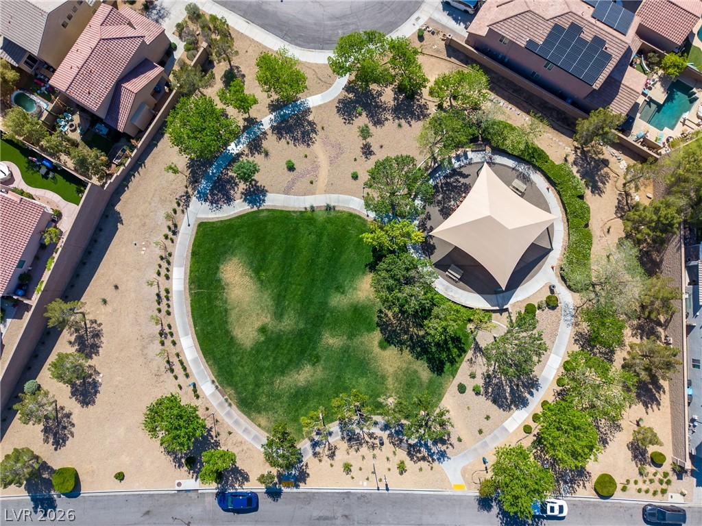 2943 Ainslie Lake Avenue