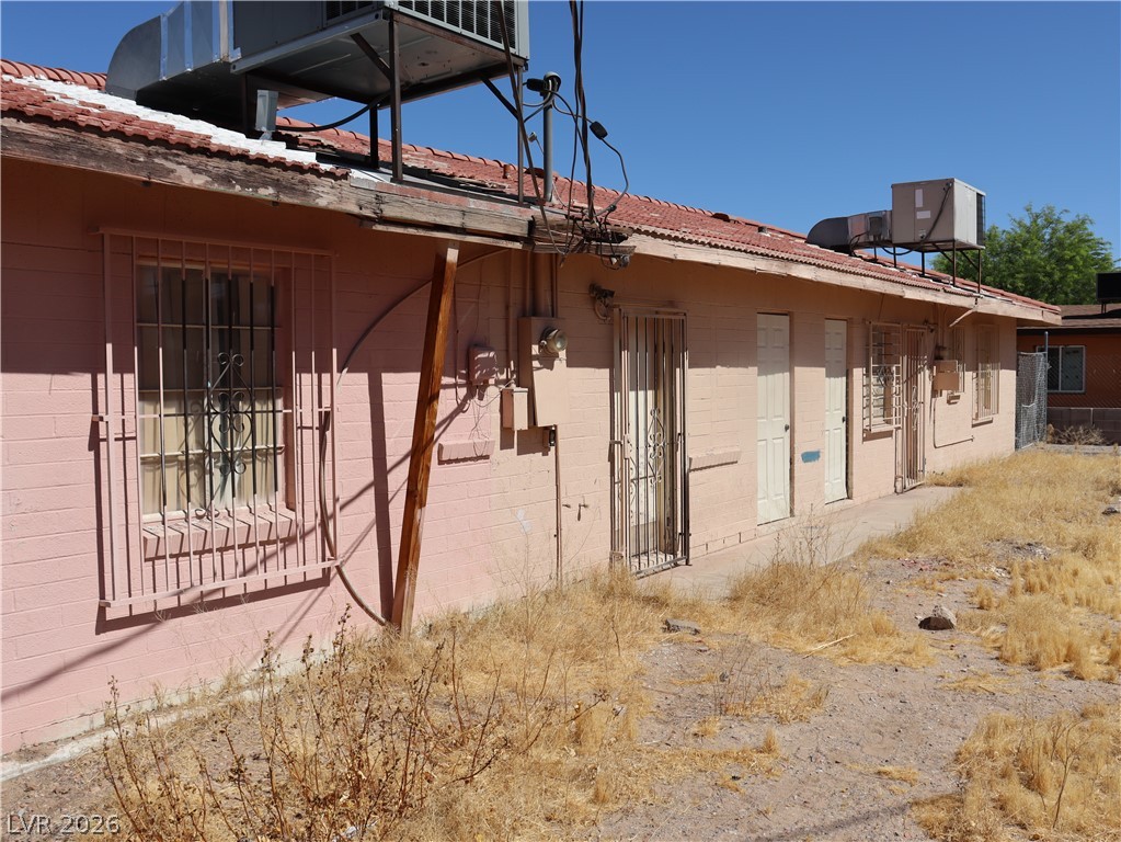 1812 Santa Paula Drive