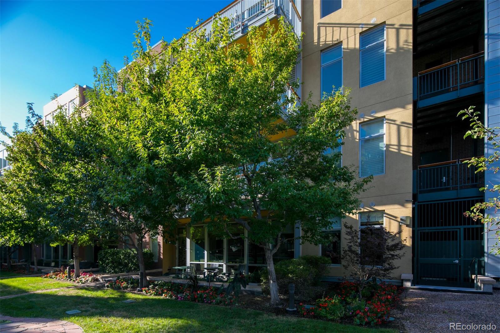 1401 Delgany Street Unit: 202