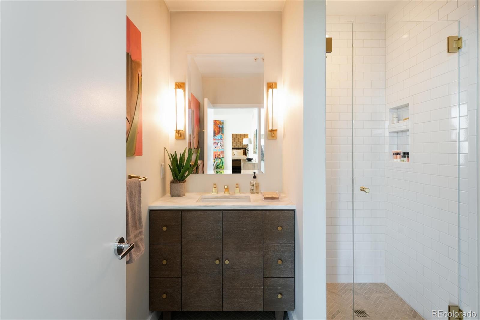 1401 Delgany Street Unit: 202