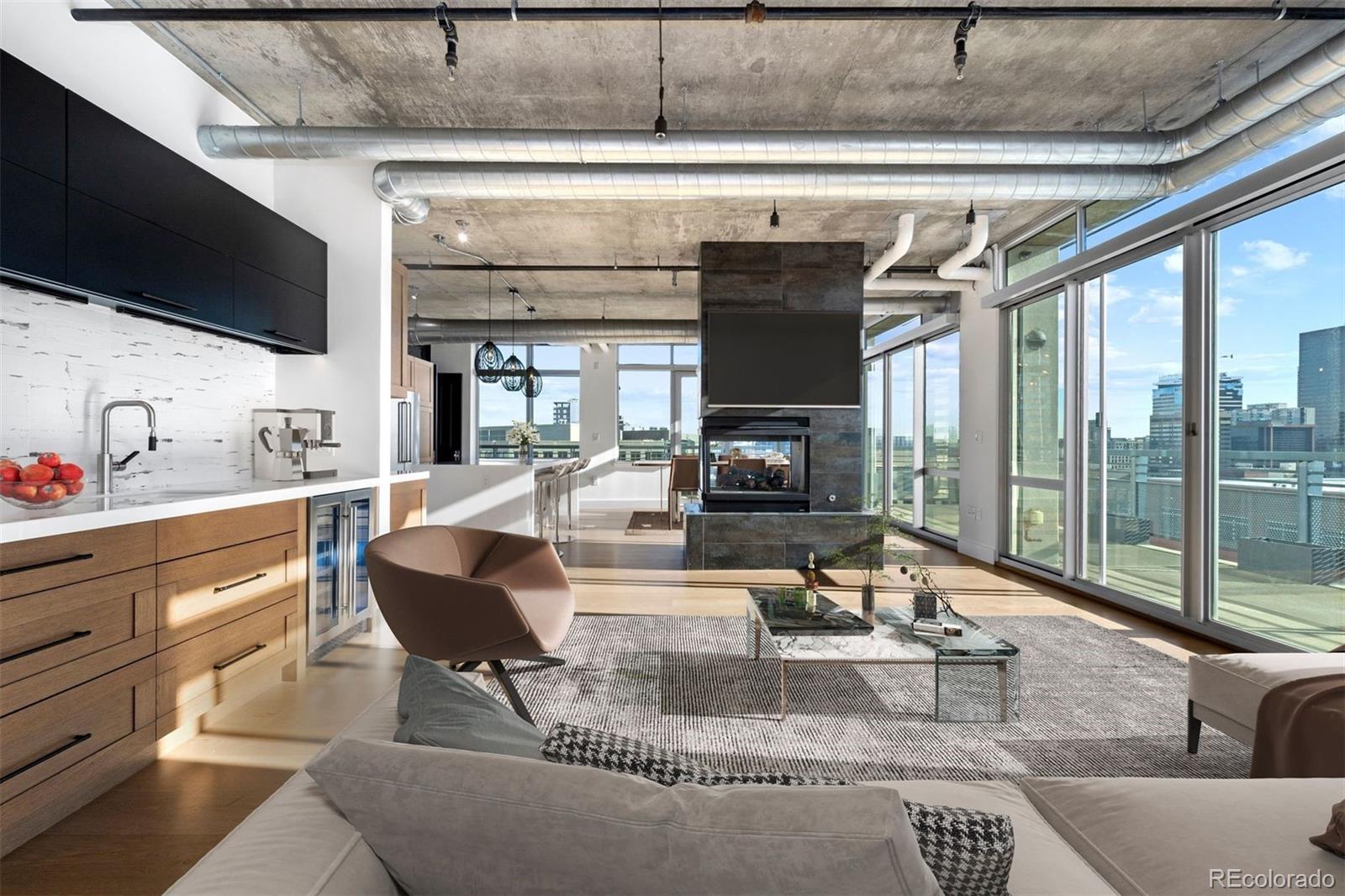 1401 Wewatta Street Unit: PH1