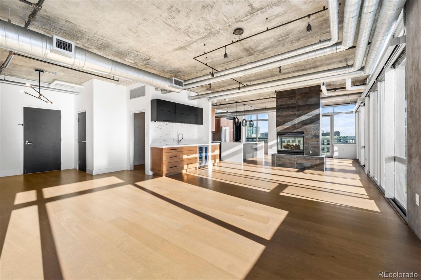 1401 Wewatta Street Unit: PH1
