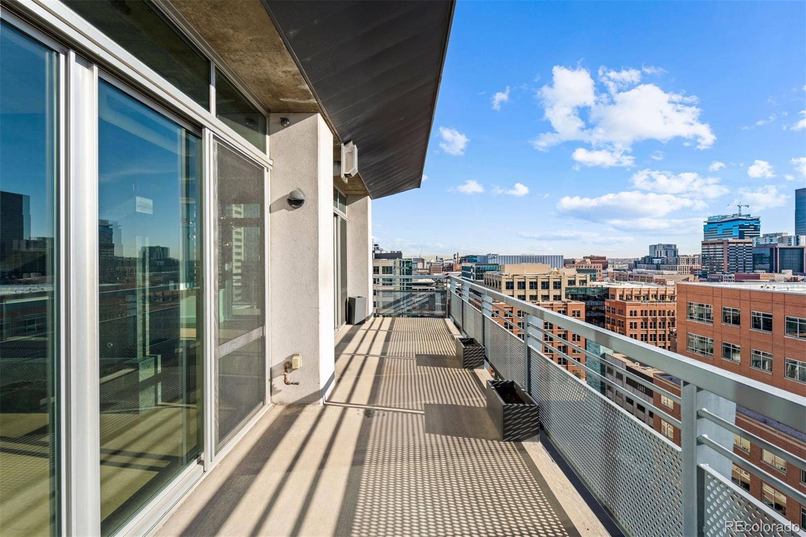 1401 Wewatta Street Unit: PH1