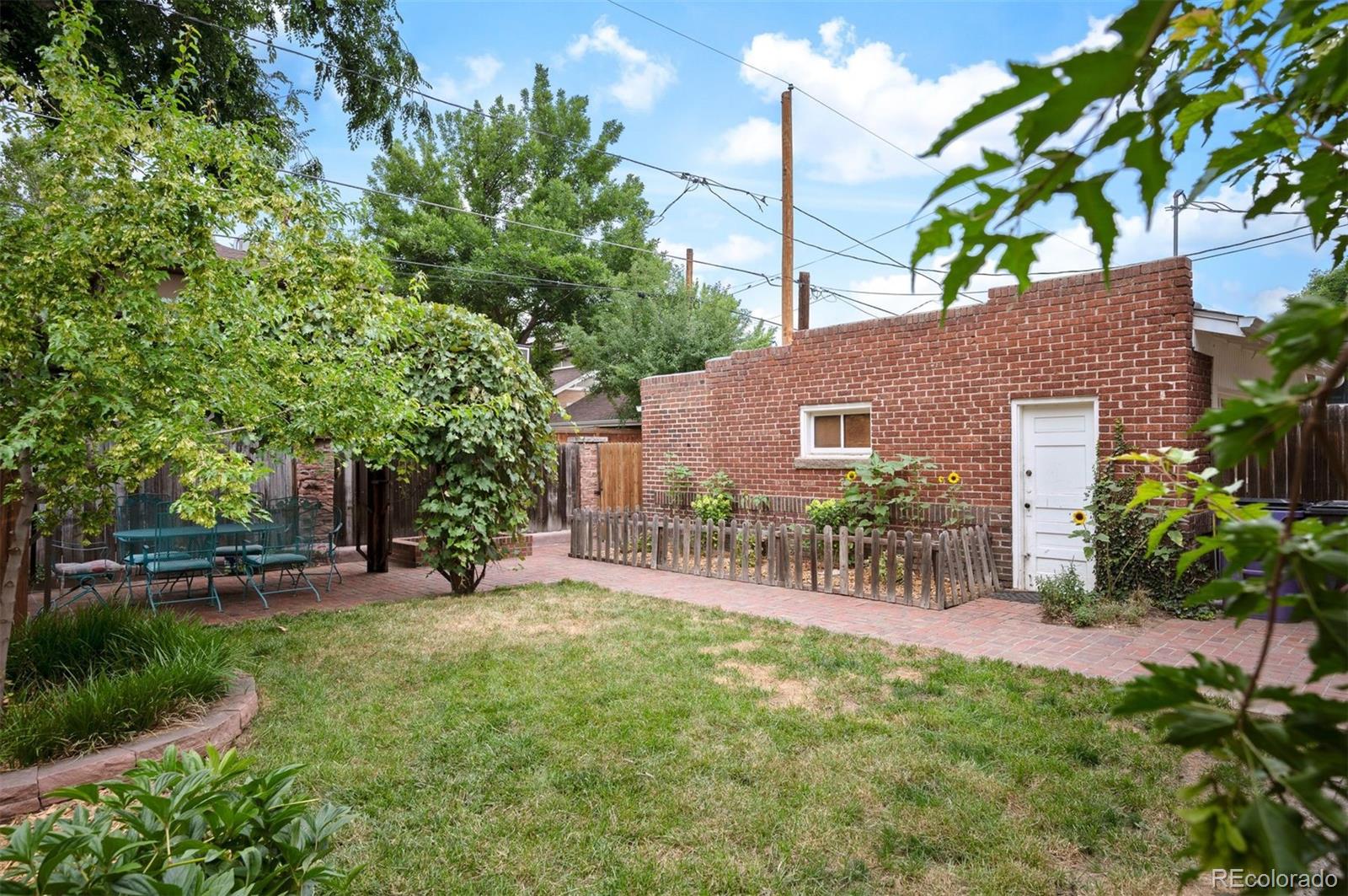 729 Cook Street