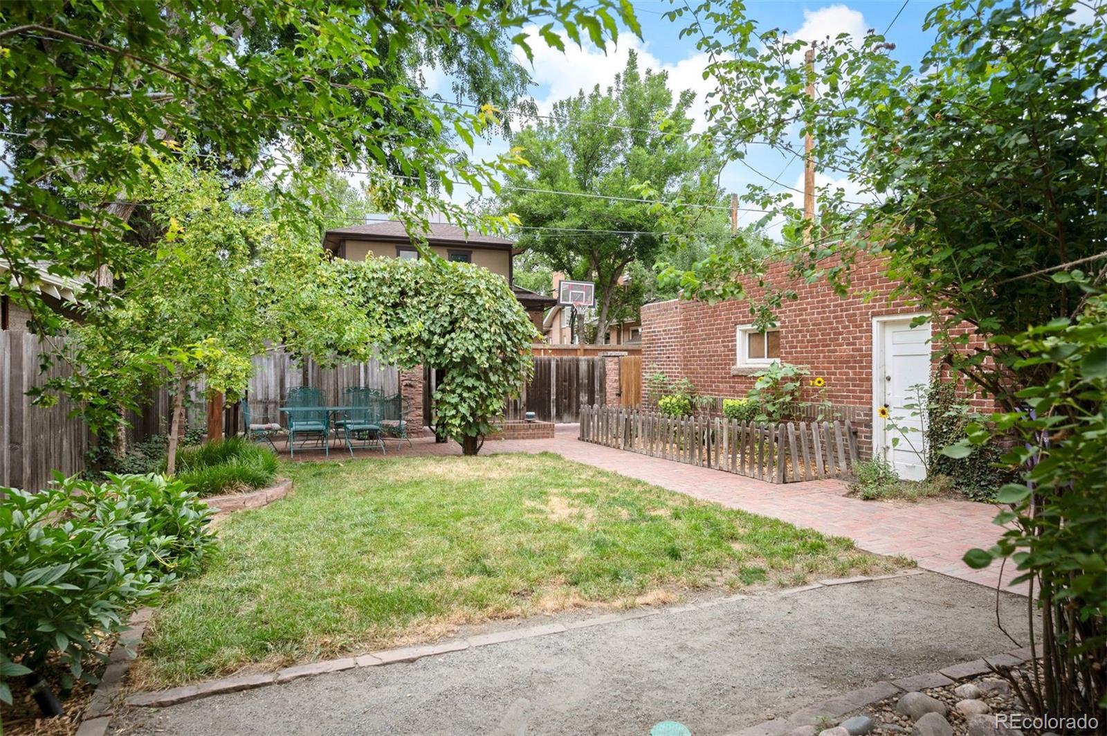 729 Cook Street
