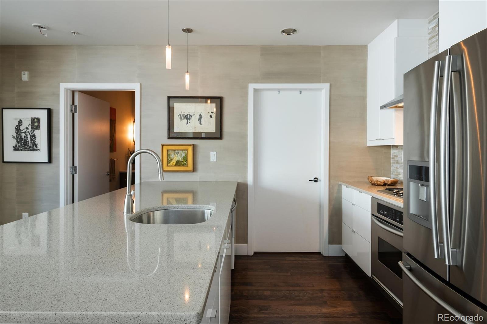 1401 Delgany Street Unit: 202