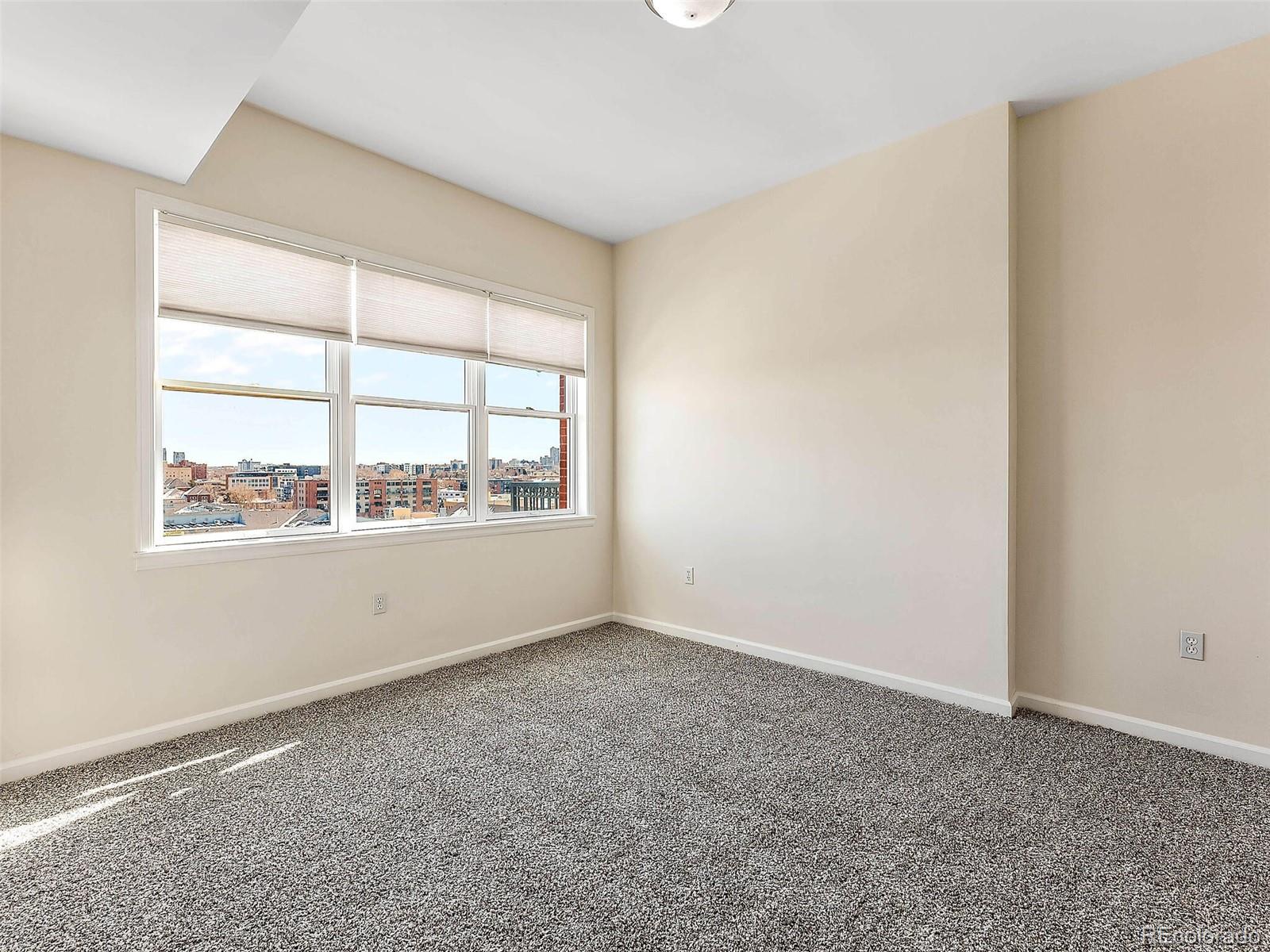 1950 N Logan Street Unit: 1010