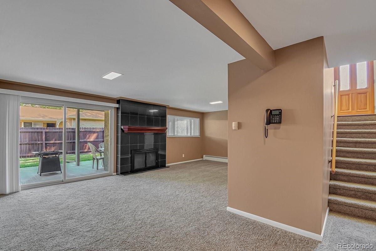 3665 Holland Court