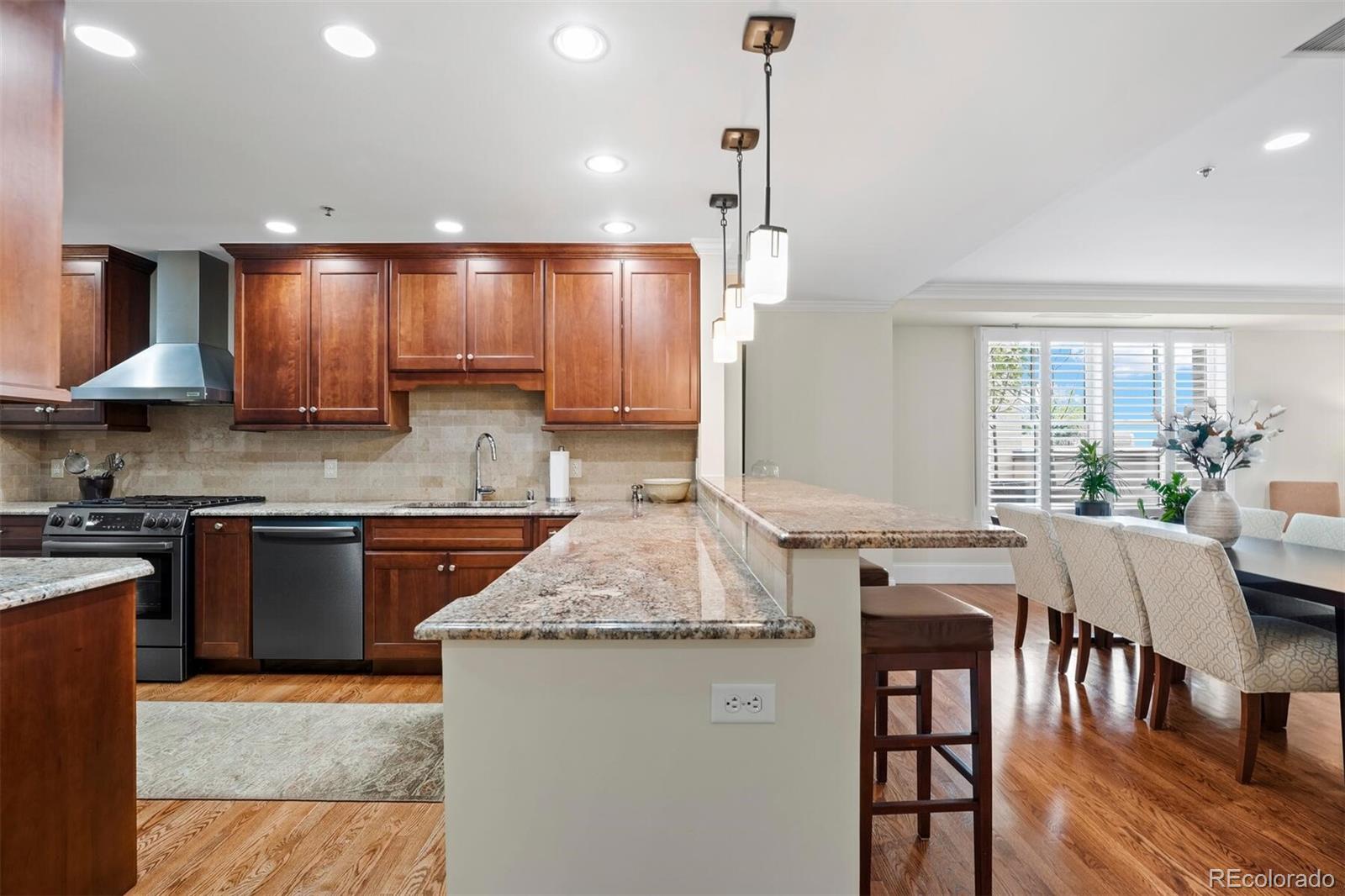 1560 Blake Street Unit: 710