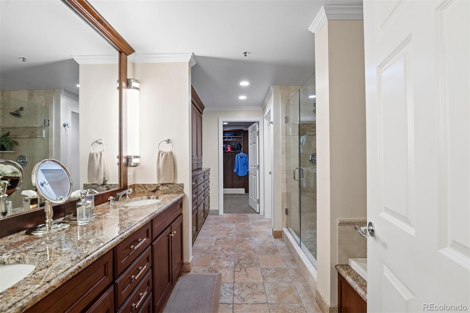 1560 Blake Street Unit: 710