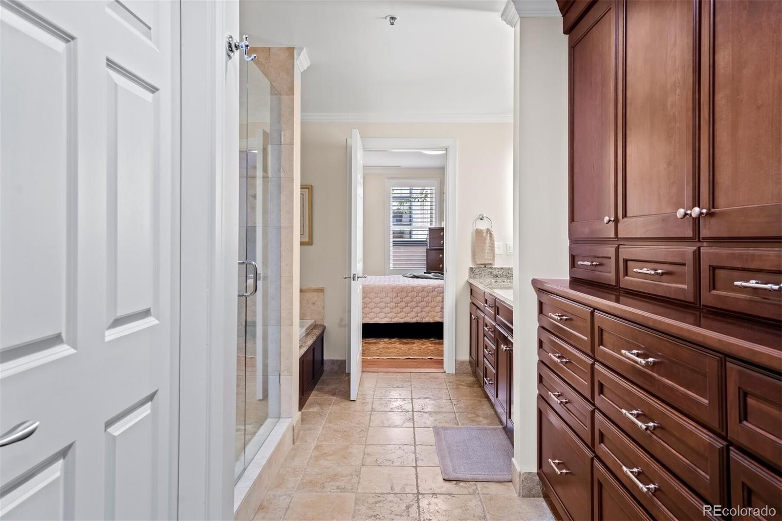 1560 Blake Street Unit: 710