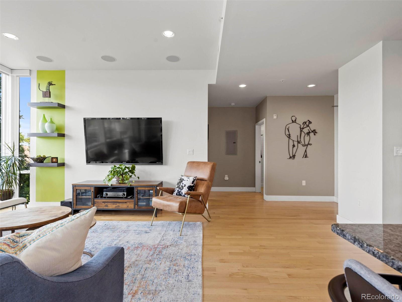 1401 Delgany Street Unit: 205