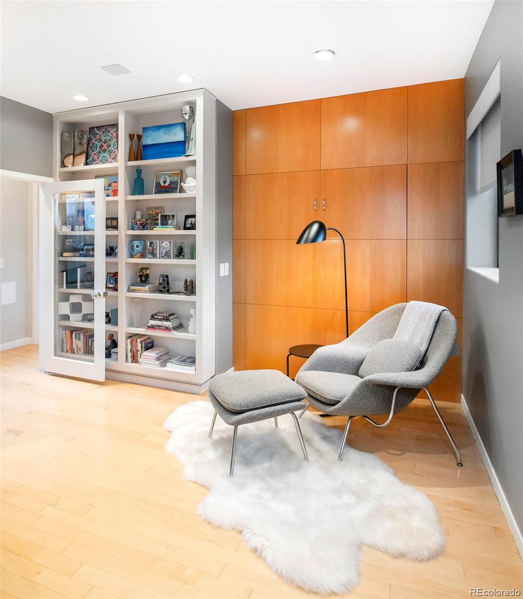 930 Acoma Street Unit: 420