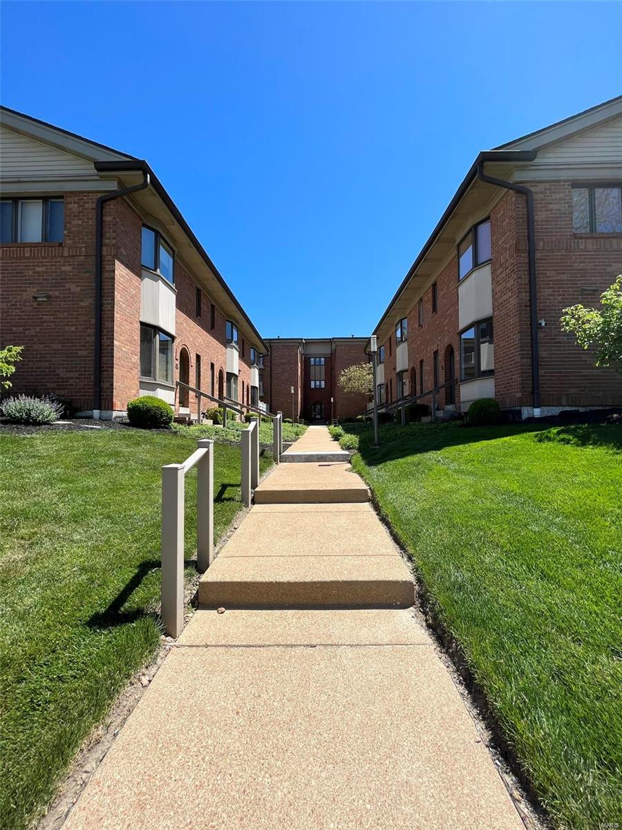 440 S Clay Avenue Unit: 311