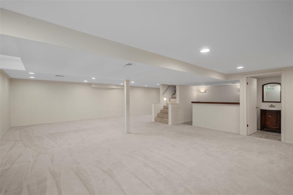 12238 Kingshill Drive