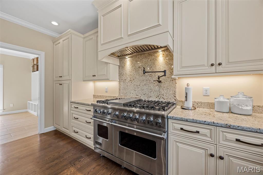 1 Delvin Court