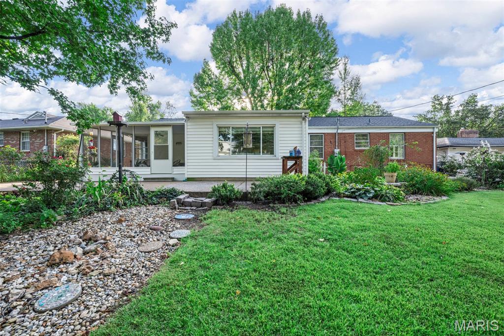 117 Blackthorn Drive