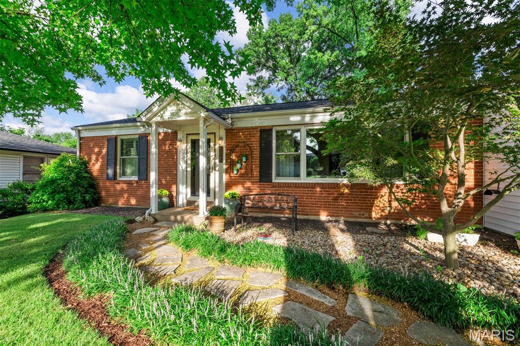 117 Blackthorn Drive