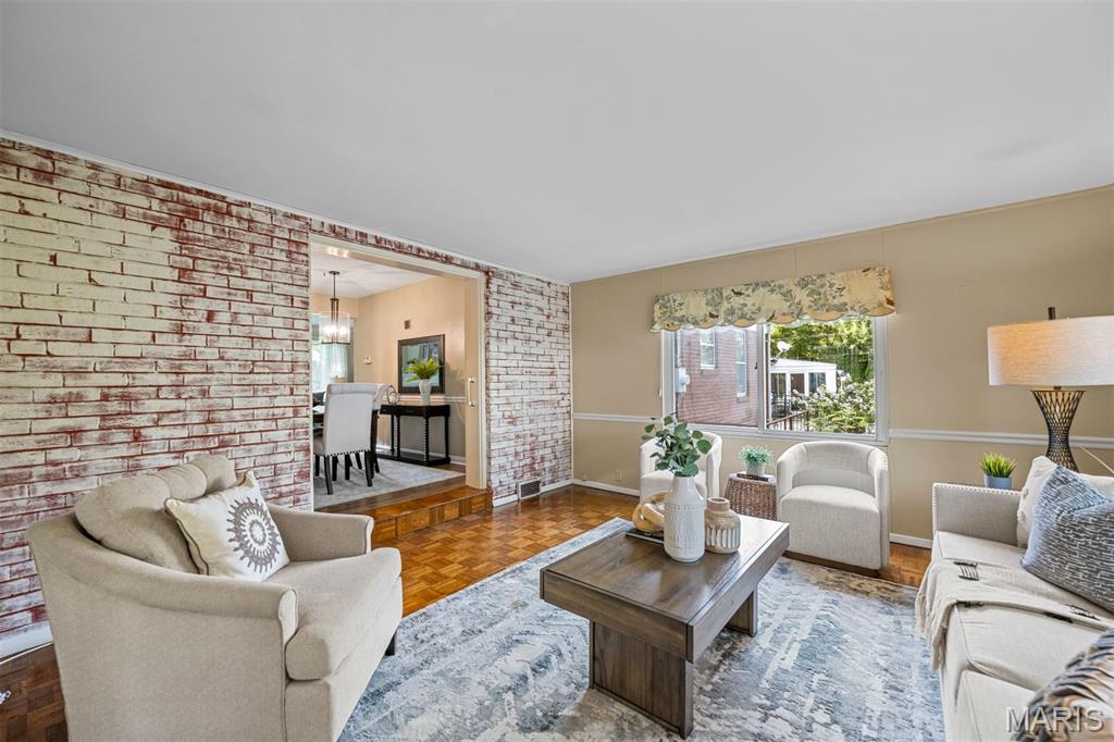117 Blackthorn Drive