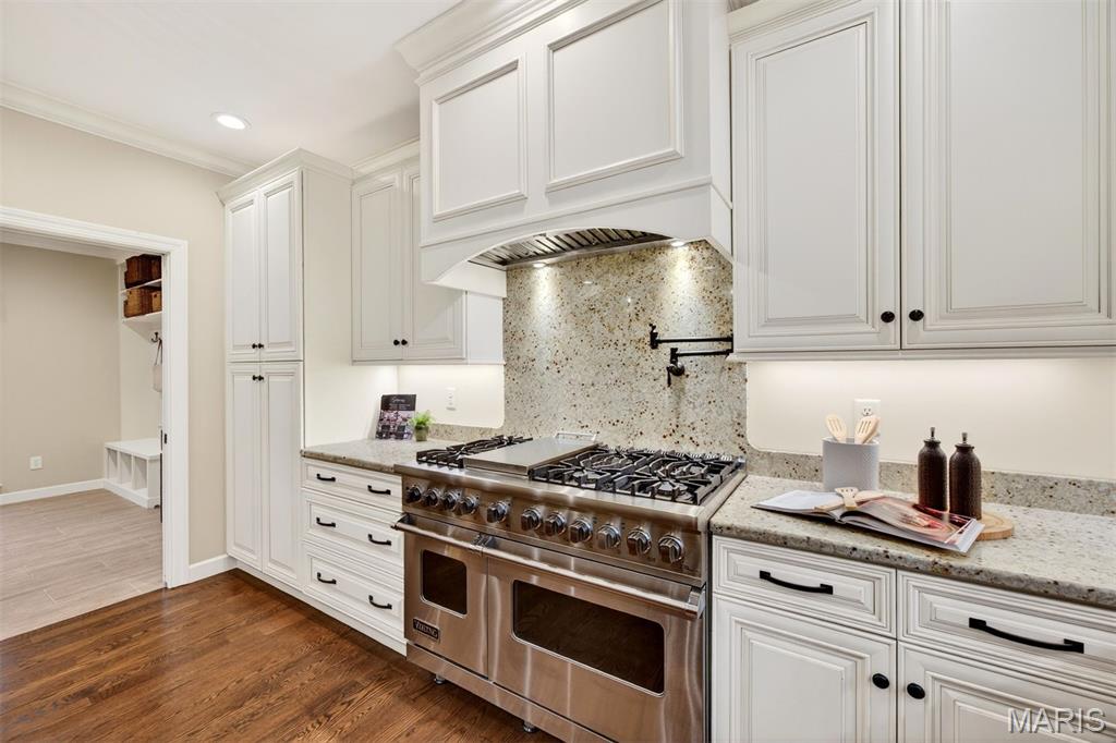1 Delvin Court