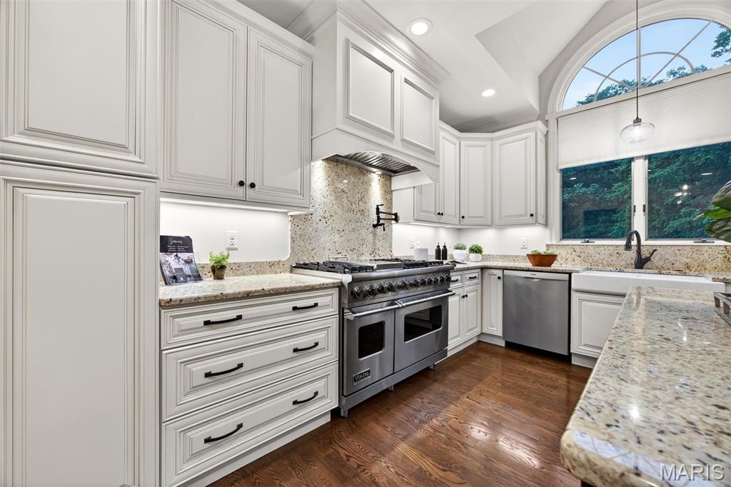 1 Delvin Court