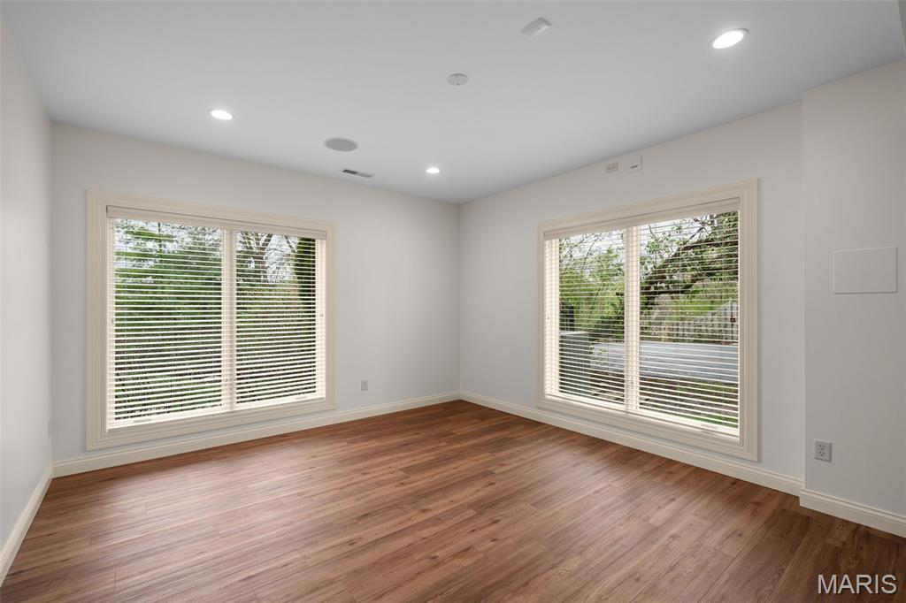 511 S Warson Road