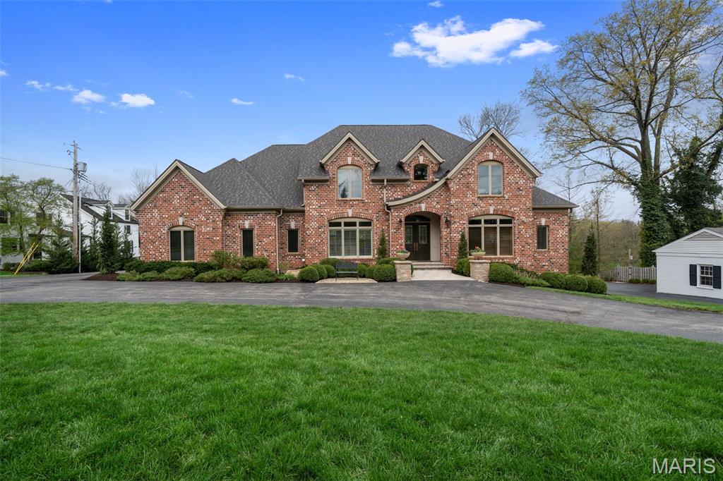 511 S Warson Road