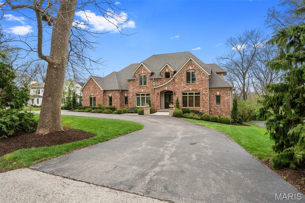 511 S Warson Road