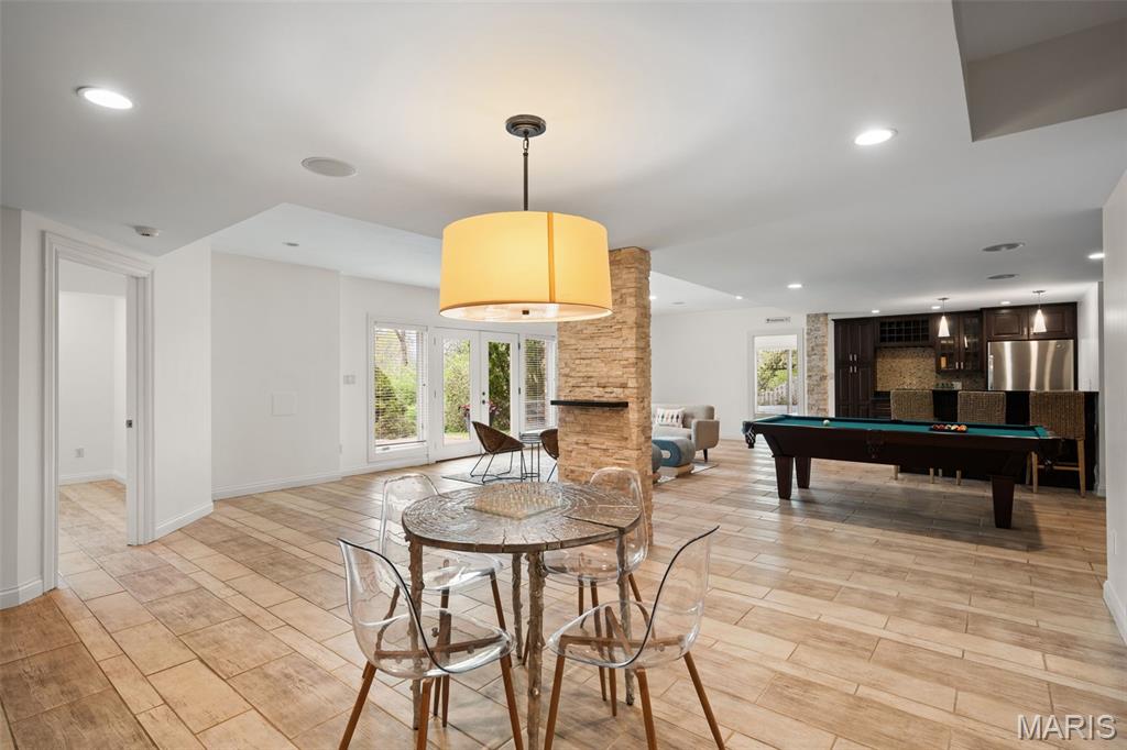 511 S Warson Road