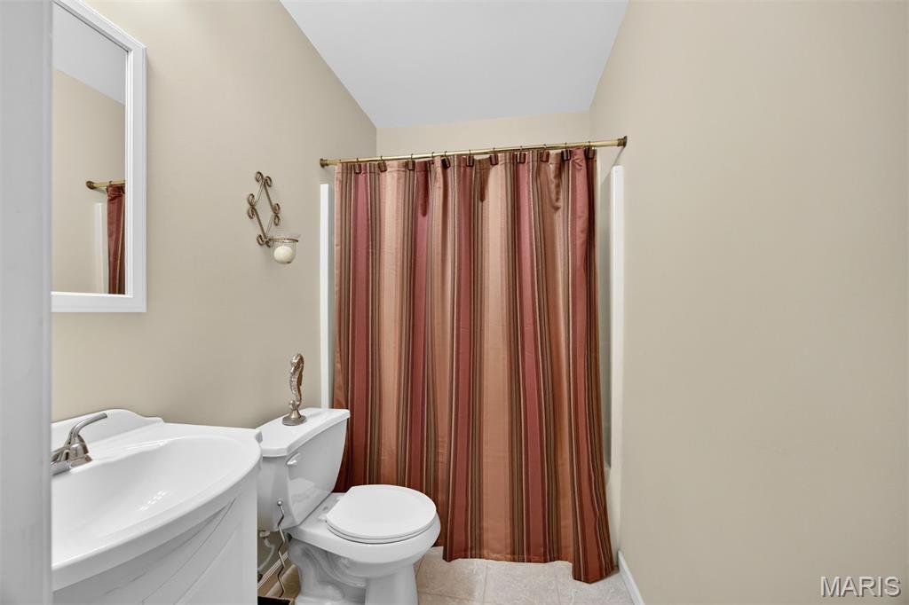 58 Chesterfield Lakes Road