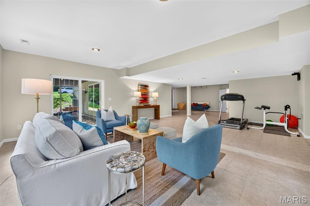58 Chesterfield Lakes Road