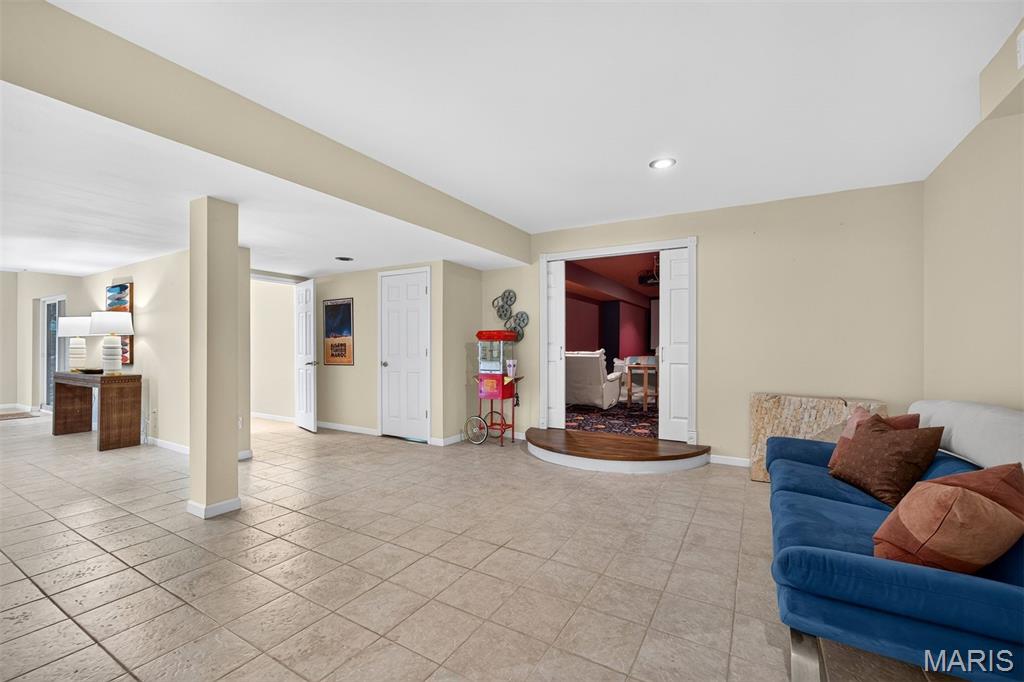 58 Chesterfield Lakes Road