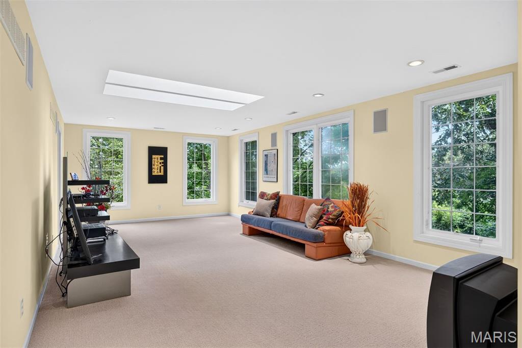 58 Chesterfield Lakes Road