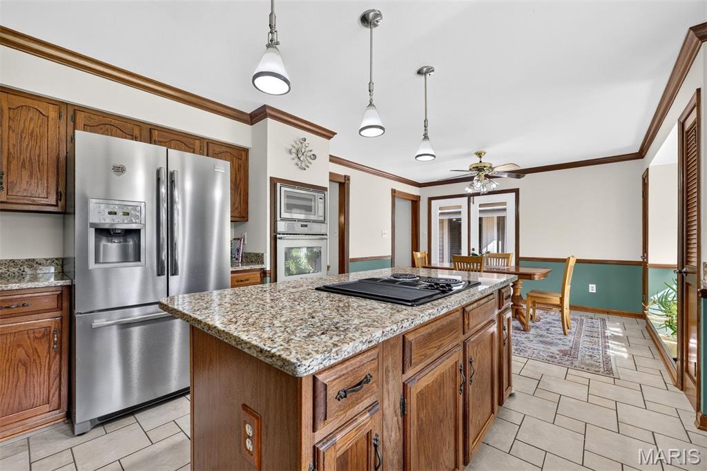 56 Chesterfield Lakes Road