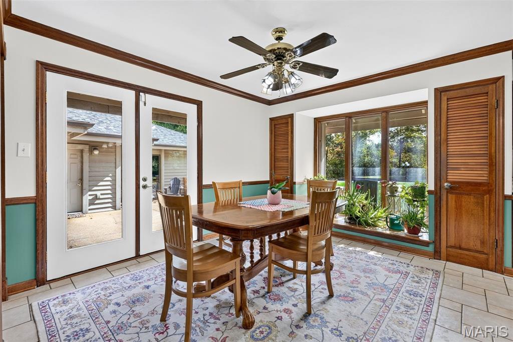 56 Chesterfield Lakes Road