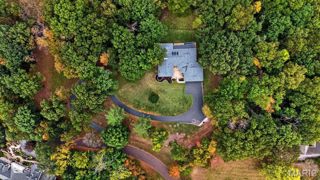 56 Chesterfield Lakes Road