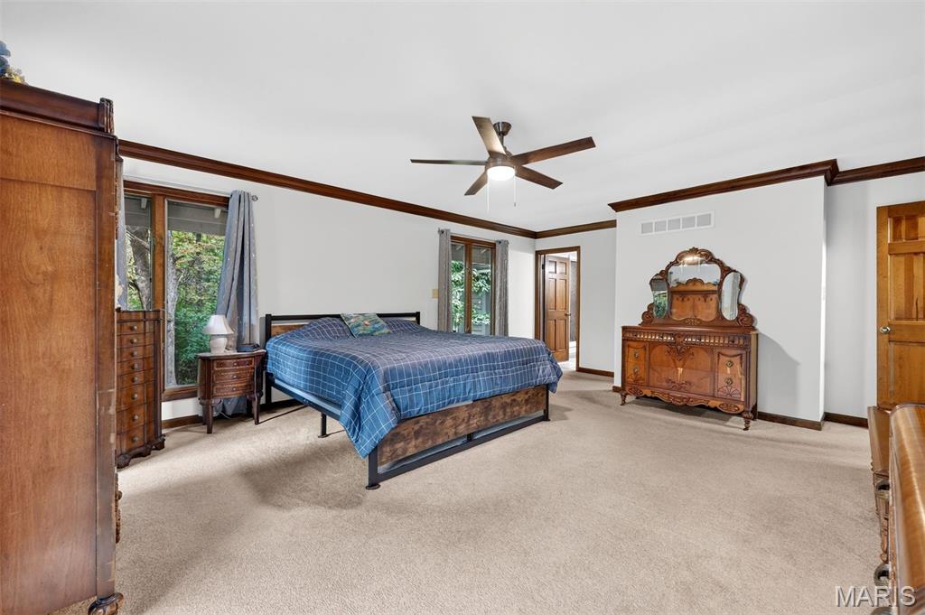 56 Chesterfield Lakes Road