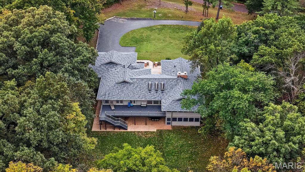 56 Chesterfield Lakes Road