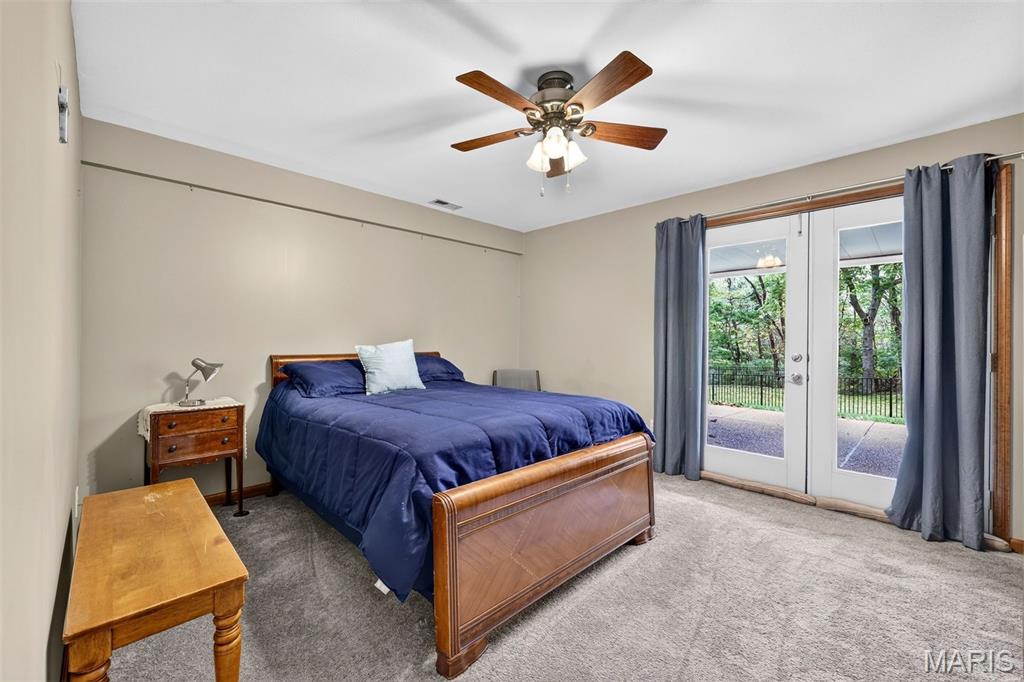 56 Chesterfield Lakes Road