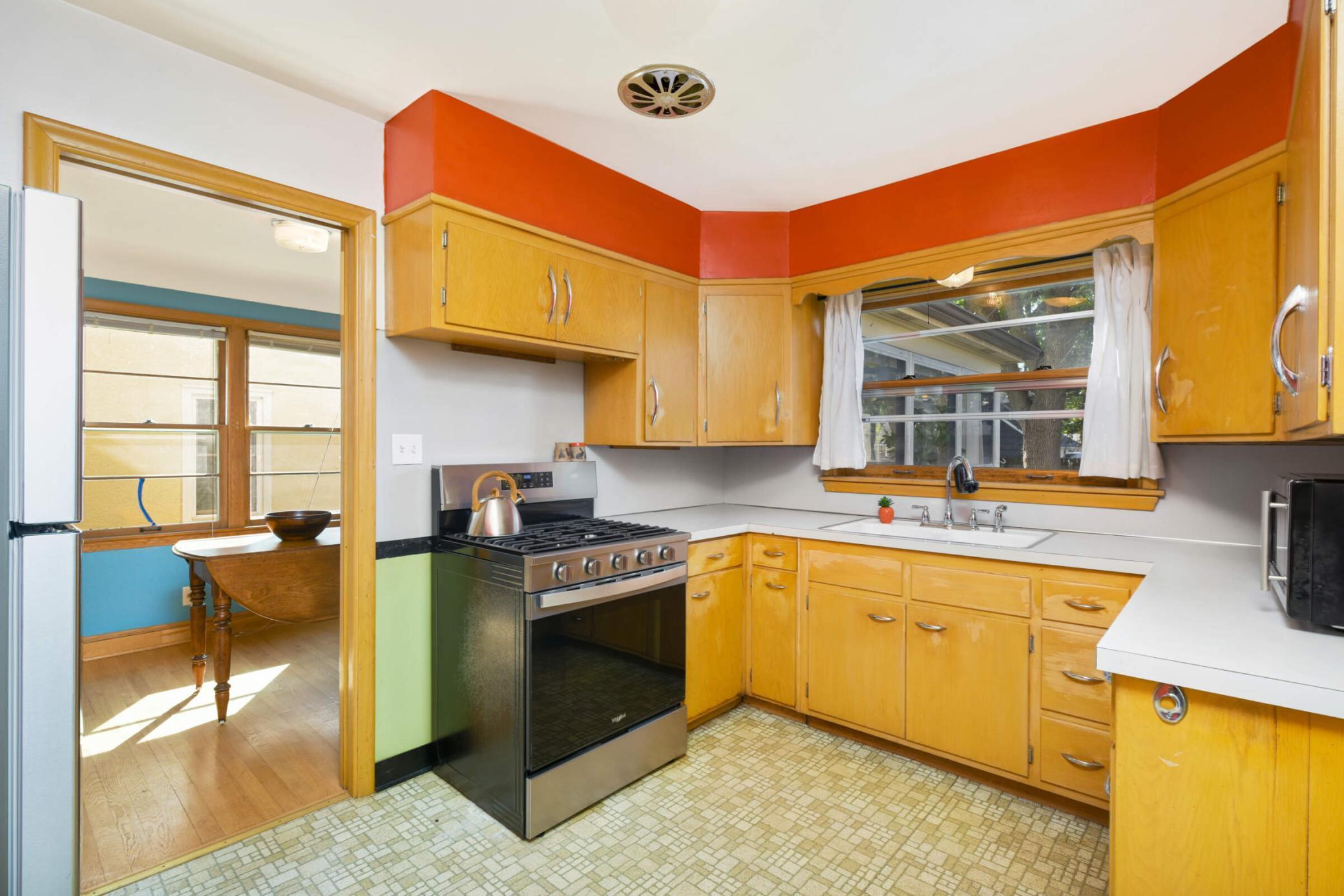 3510 Benjamin Street NE