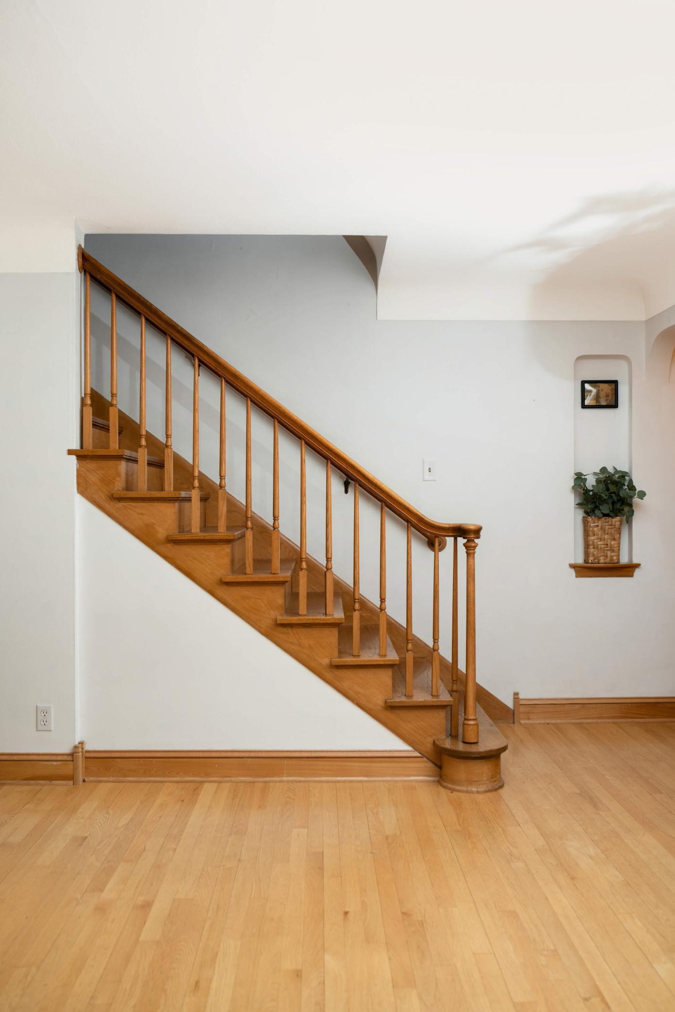 3510 Benjamin Street NE