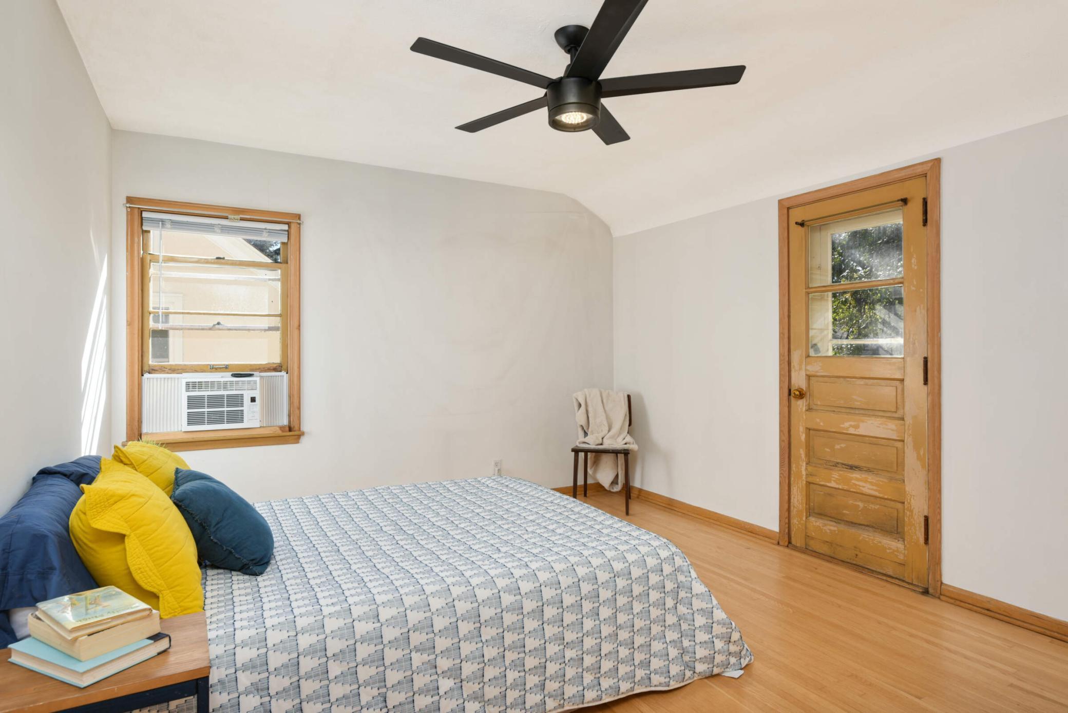 3510 Benjamin Street NE