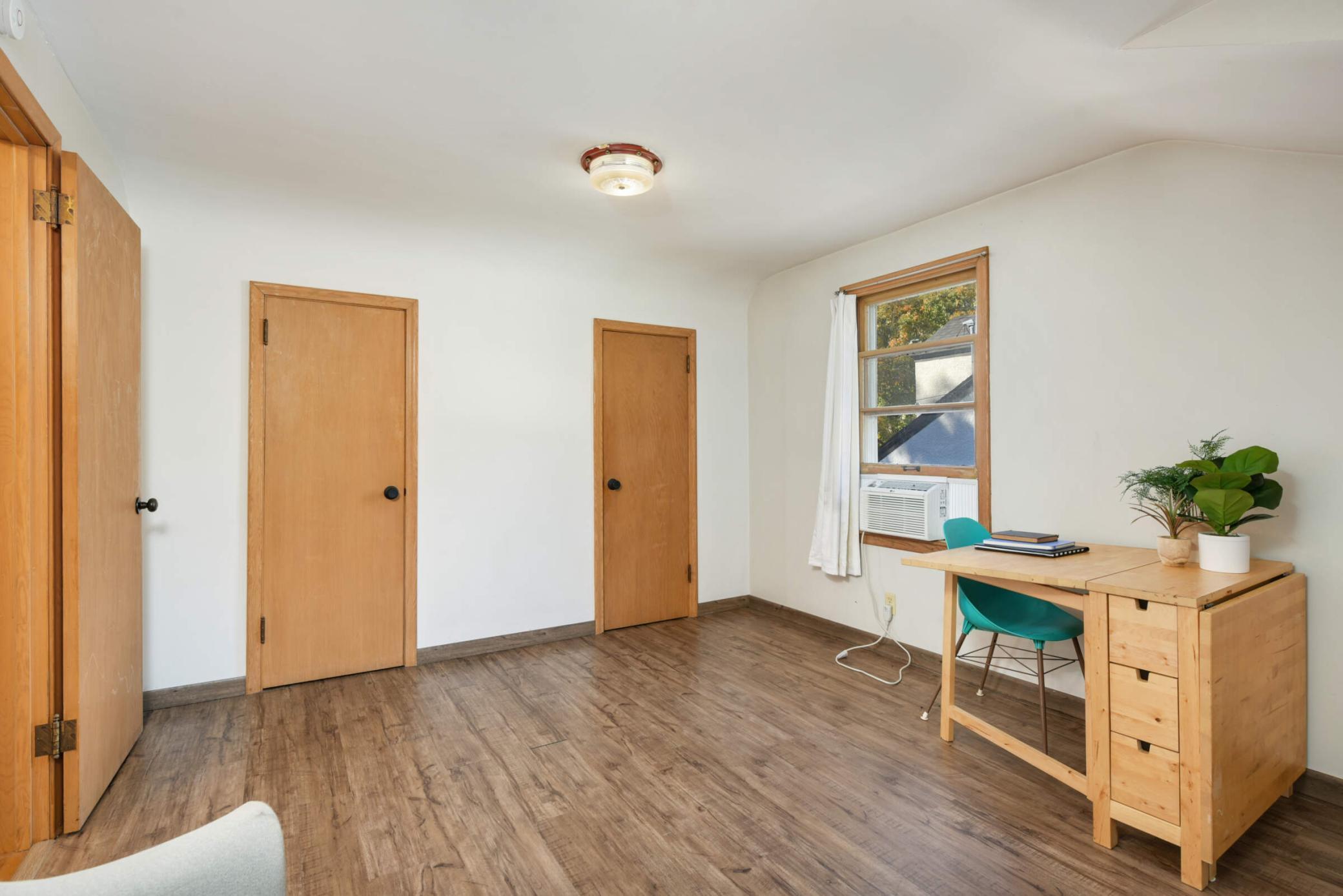 3510 Benjamin Street NE